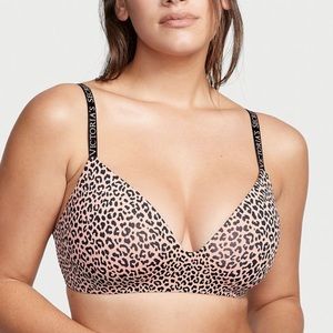 Victoria’s Secret Wireless Bra - Size 34DDD